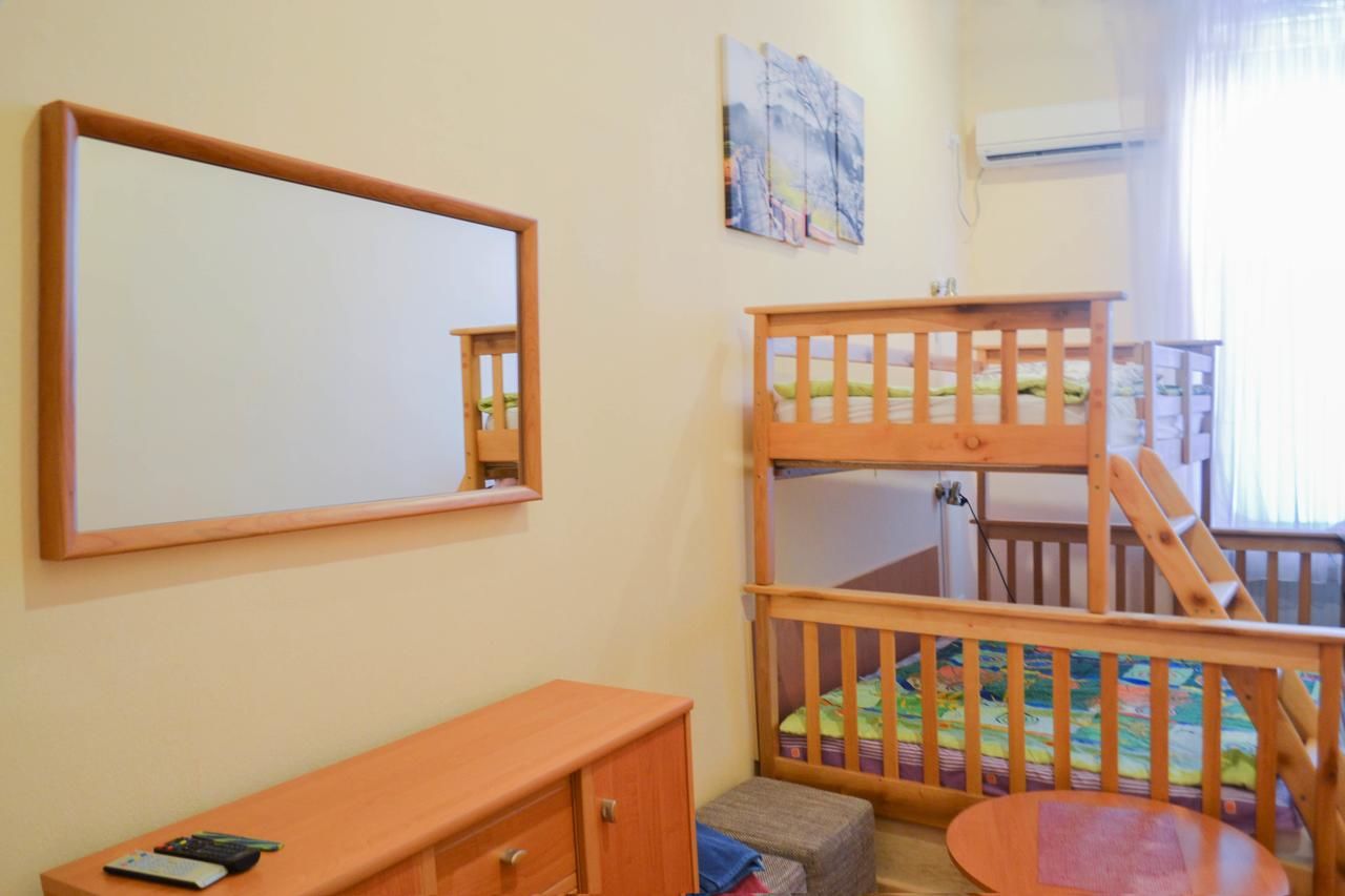 Хостелы Vishnya Hostel Днепр-17