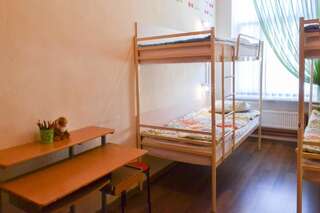 Хостелы Vishnya Hostel Днепр Кровать в общем номере с 4 кроватями-1