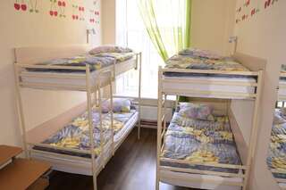 Хостелы Vishnya Hostel Днепр Кровать в общем номере с 4 кроватями-3